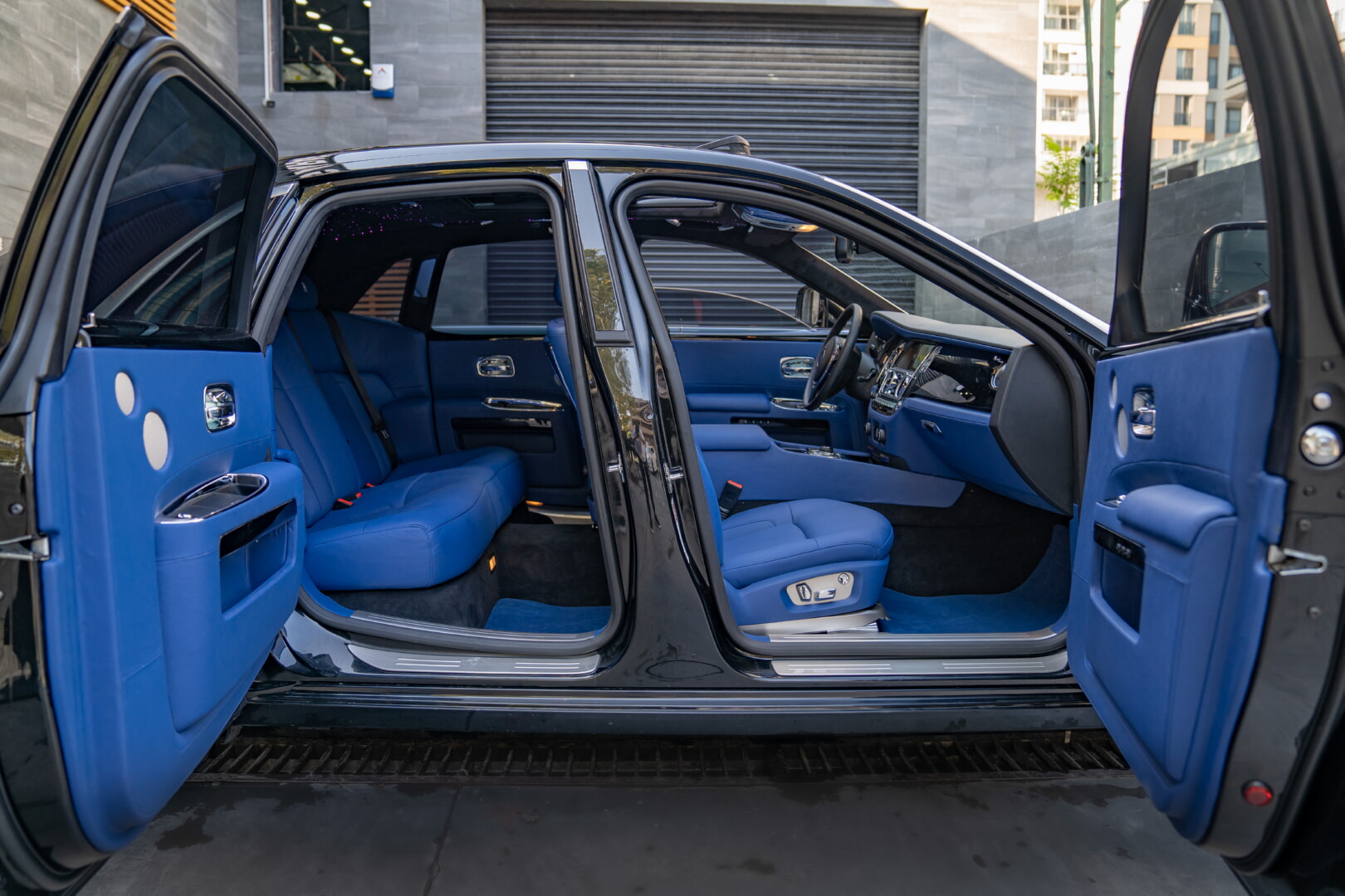 ROLLS ROYCE GHOST 2012-2016 MAVİ DERİ DÖŞEME