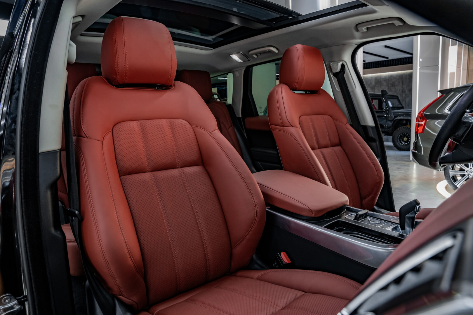 RANGE ROVER SPORT 2018-2021 KIRMIZI DERİ DÖŞEME