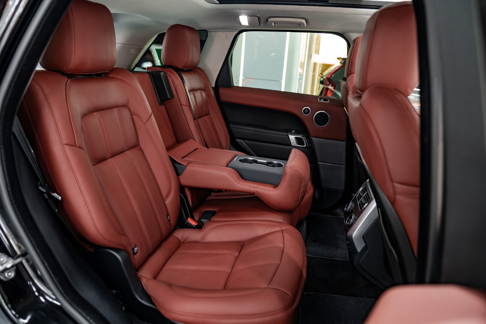 RANGE ROVER SPORT 2018-2021 KIRMIZI DERİ DÖŞEME