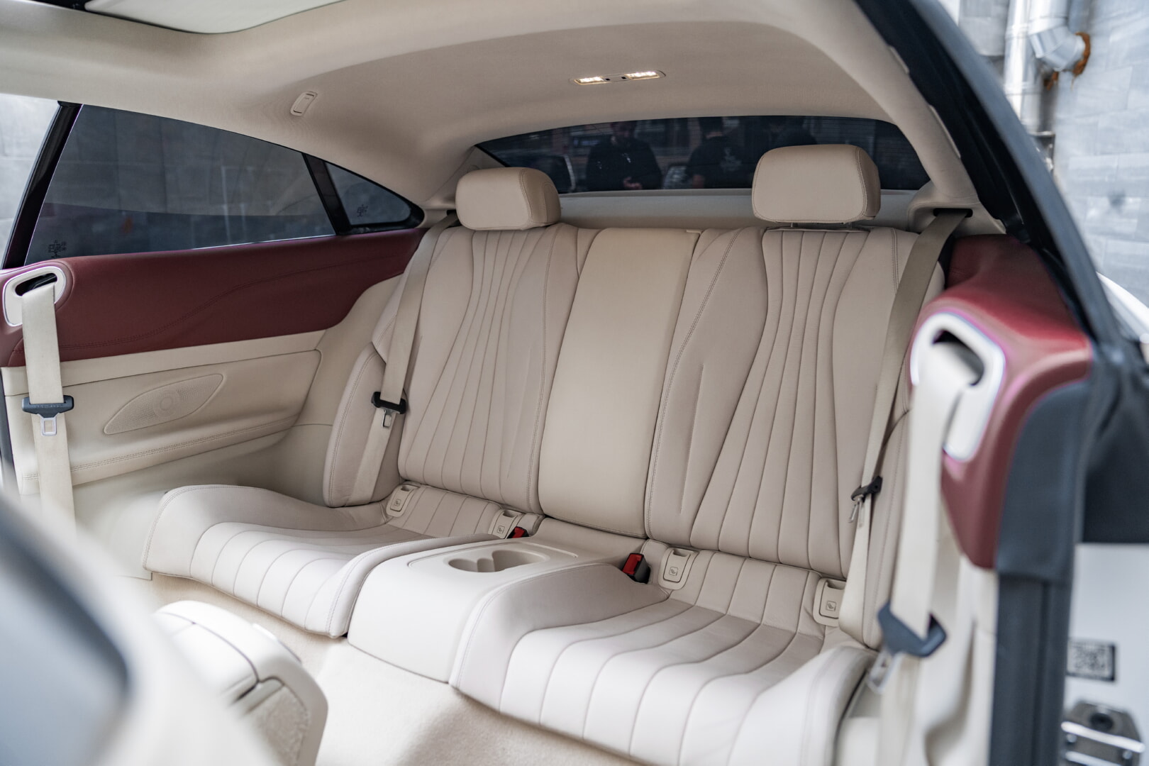 MERCEDES W213 E COUPE 2017-2022 BORDO-BEYAZ DERİ DÖŞEME