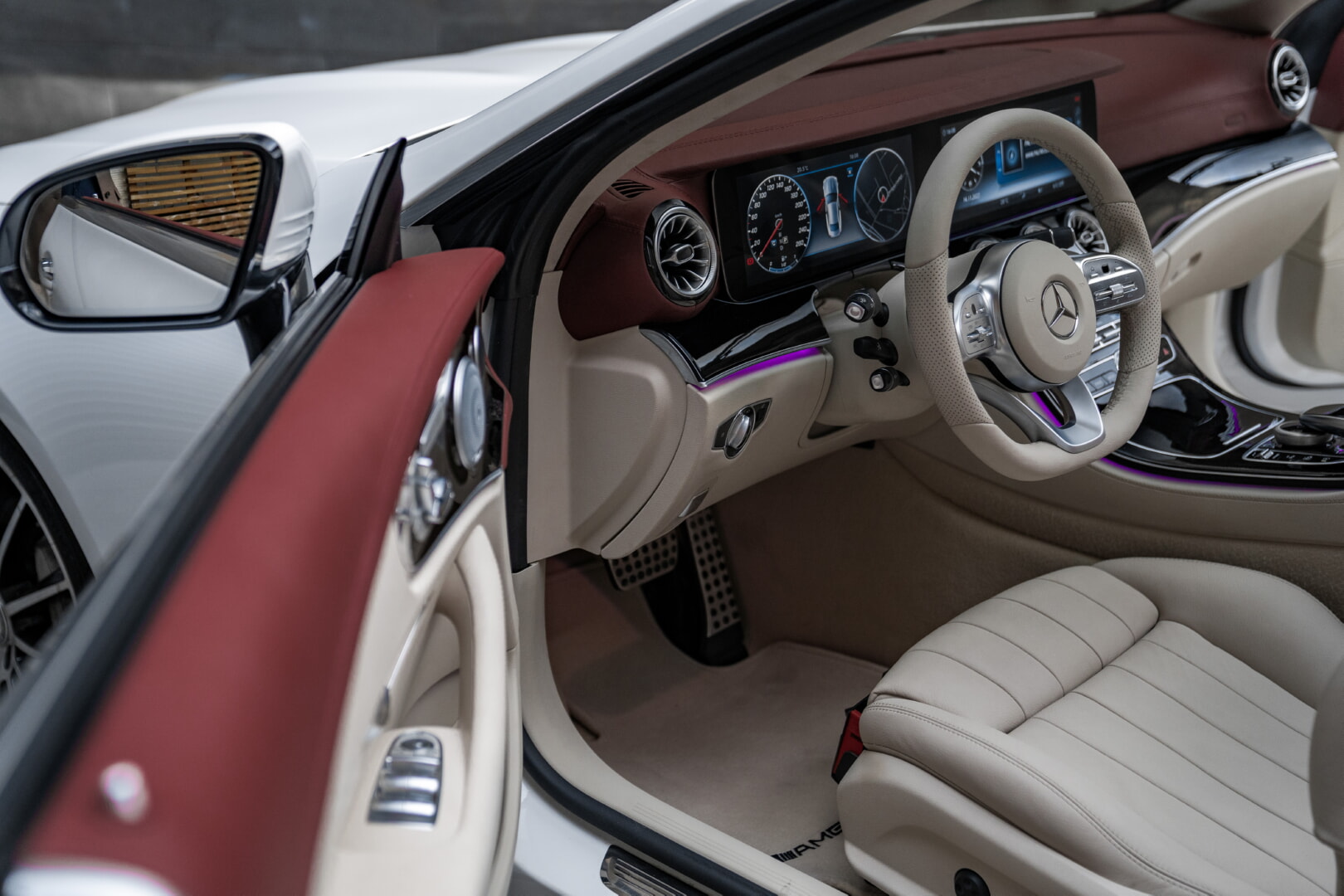 MERCEDES W213 E COUPE 2017-2022 BORDO-BEYAZ DERİ DÖŞEME