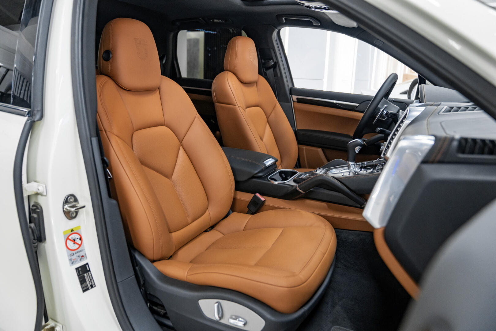 PORSCHE CAYENNE 2010-2017 TABA DERİ DÖŞEME