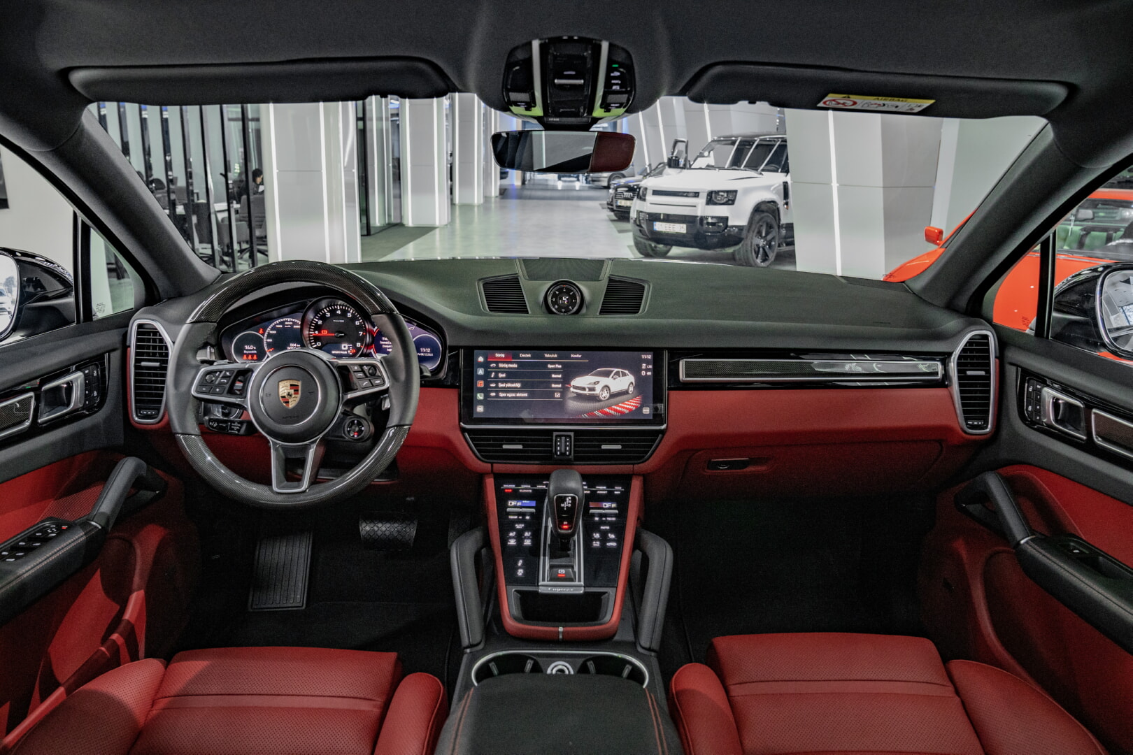 PORSCHE CAYENNE 2018-2024 KIRMIZI DERİ DÖŞEME