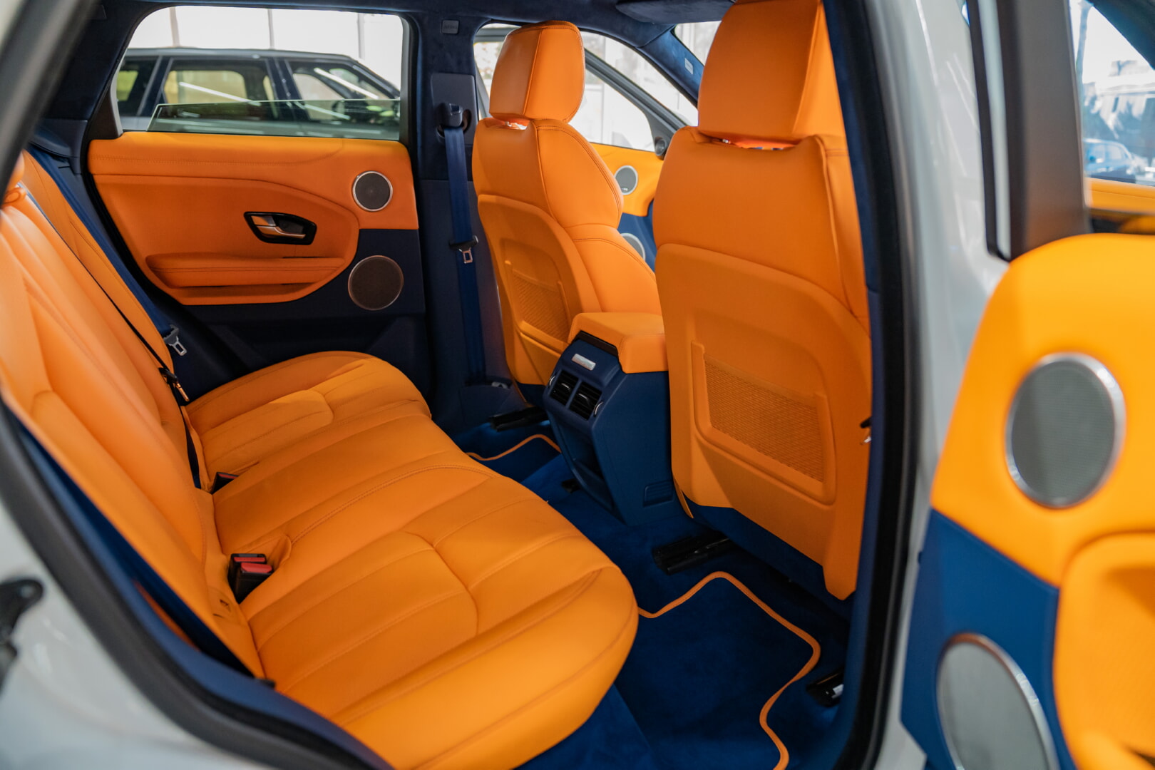 RANGE ROVER EVOQUE 2012-2019 TURUNCU-LACİVERT DERİ DÖŞEME