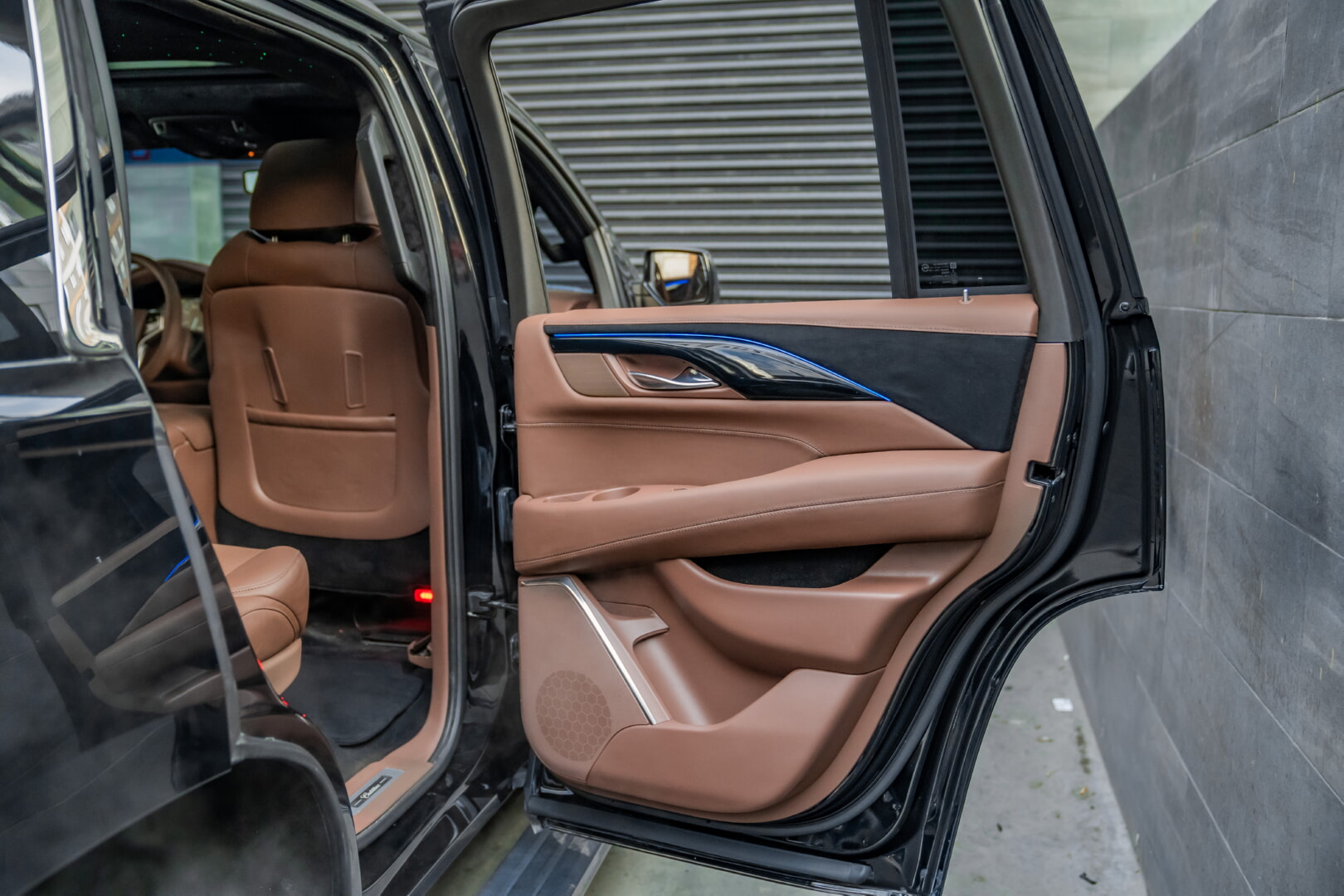 CADİLLAC ESCALADE 2014-2017 TRUFF DERİ DÖŞEME