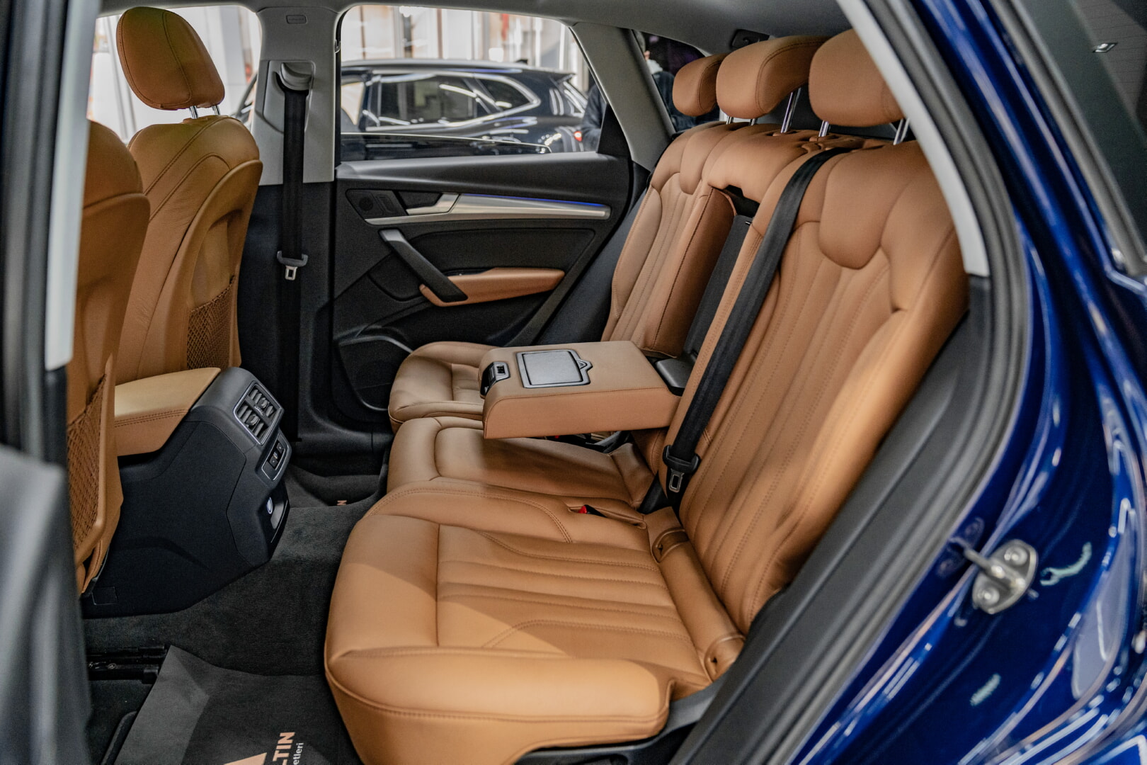 AUDİ AUDİ Q5 2016-2024 TABA DERİ DÖŞEME