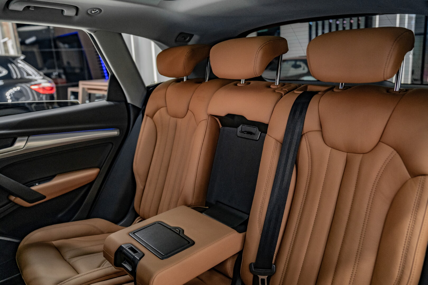 AUDİ AUDİ Q5 2016-2024 TABA DERİ DÖŞEME