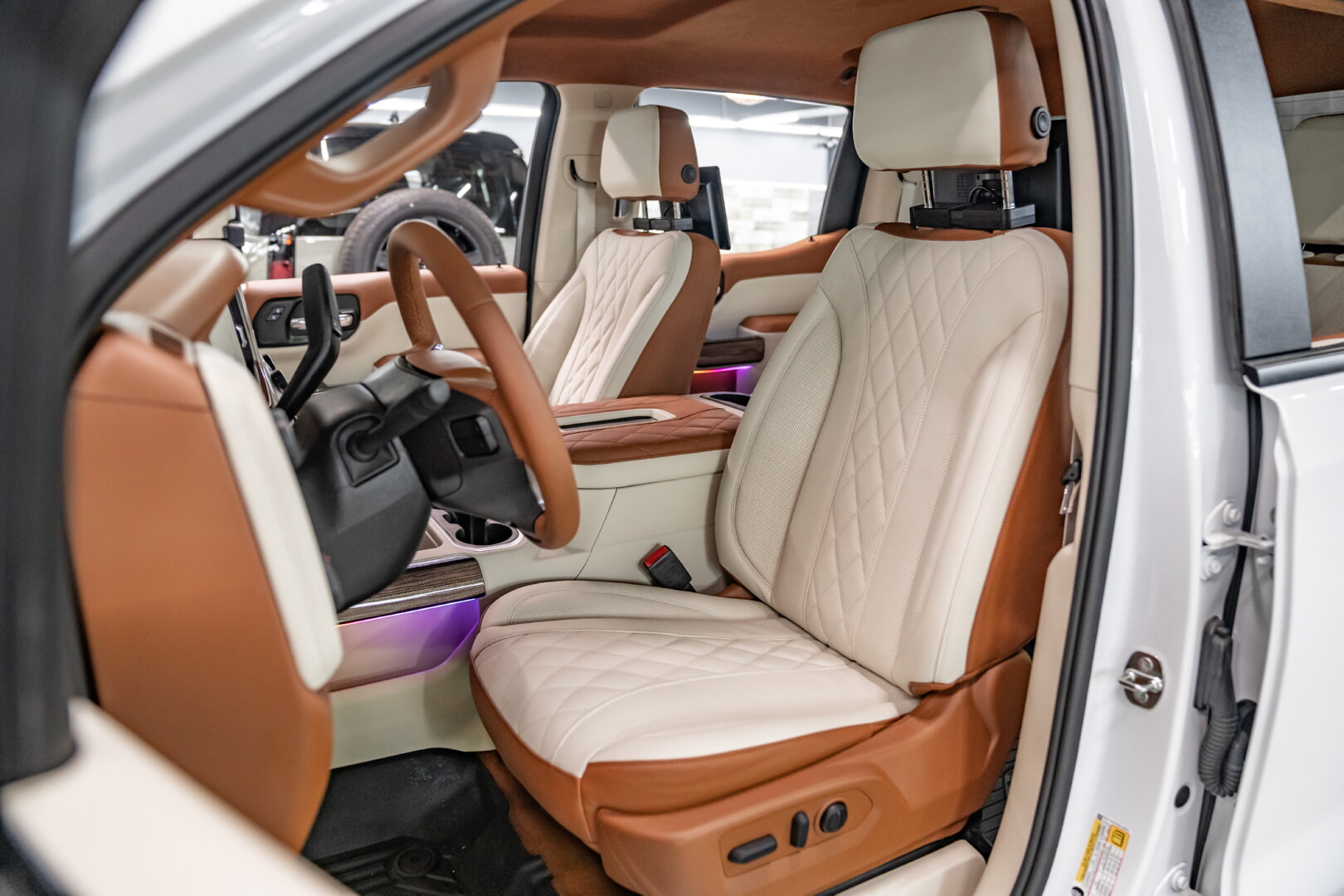 CHEVROLET SİLVERADO 2021-2024 TABA-BEYAZ DERİ DÖŞEME