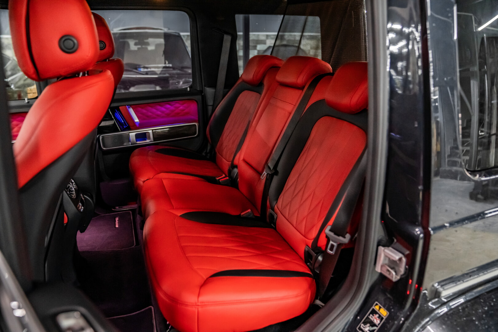 MERCEDES G SERİSİ 2019-2024 KIRMIZI DERİ DÖŞEME