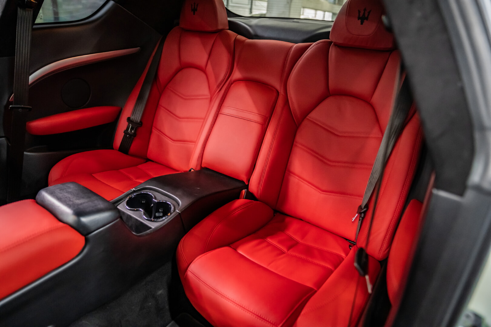 MASERATİ GRANTURİSMO 2009-2014 KIRMIZI DERİ DÖŞEME