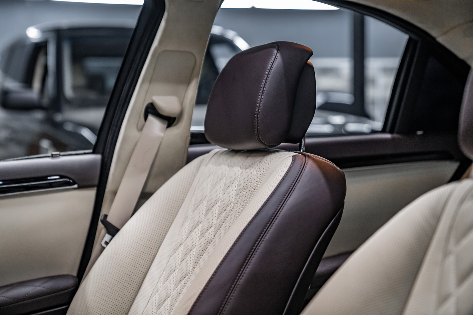 MERCEDES W221 S CLASS 2006-2012 KAHVE - BEYAZ DERİ DÖŞEME