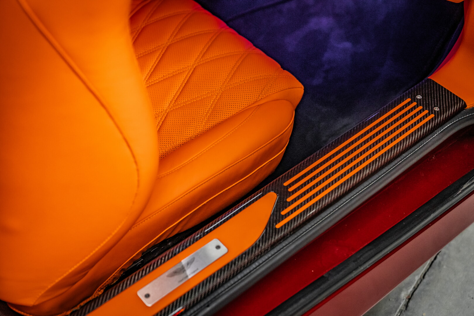 ASTON MARTİN VİRAGE 2008-2015 TURUNCU DERİ DÖŞEME