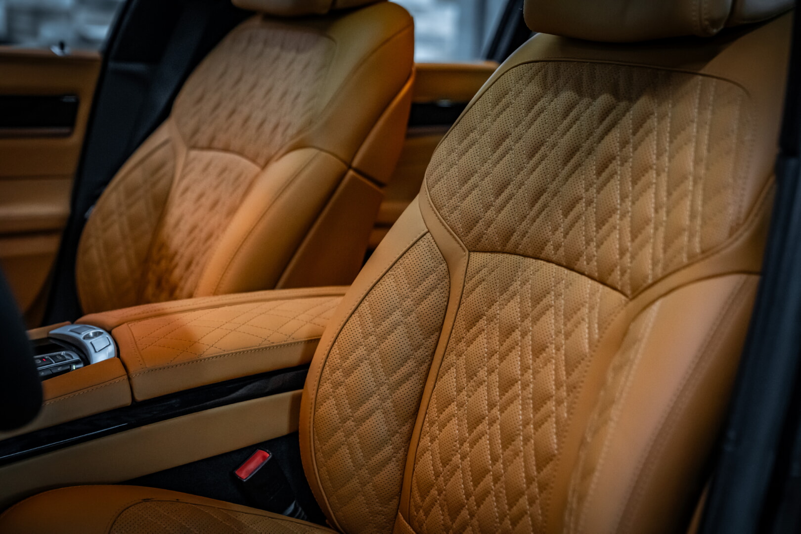 BMW F01 7 SERİSİ 2009-2015 AÇIK TABA DERİ DÖŞEME