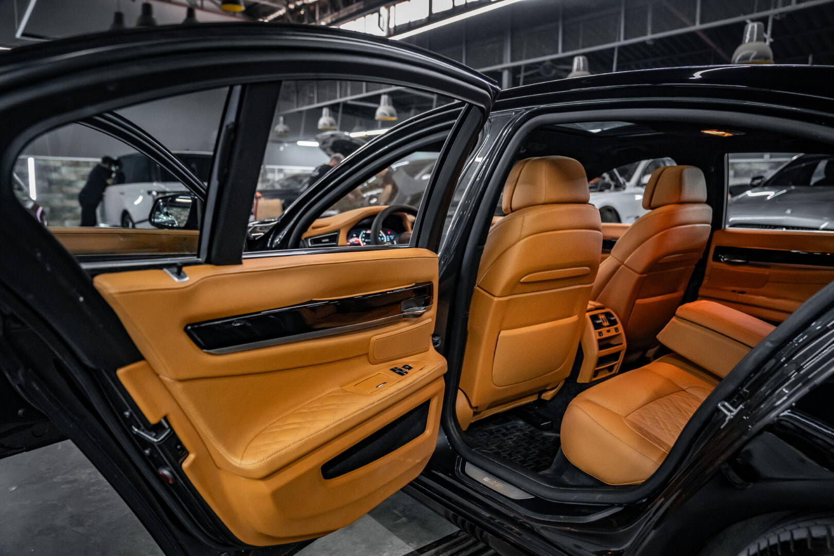 BMW F01 7 SERİSİ 2009-2015 AÇIK TABA DERİ DÖŞEME