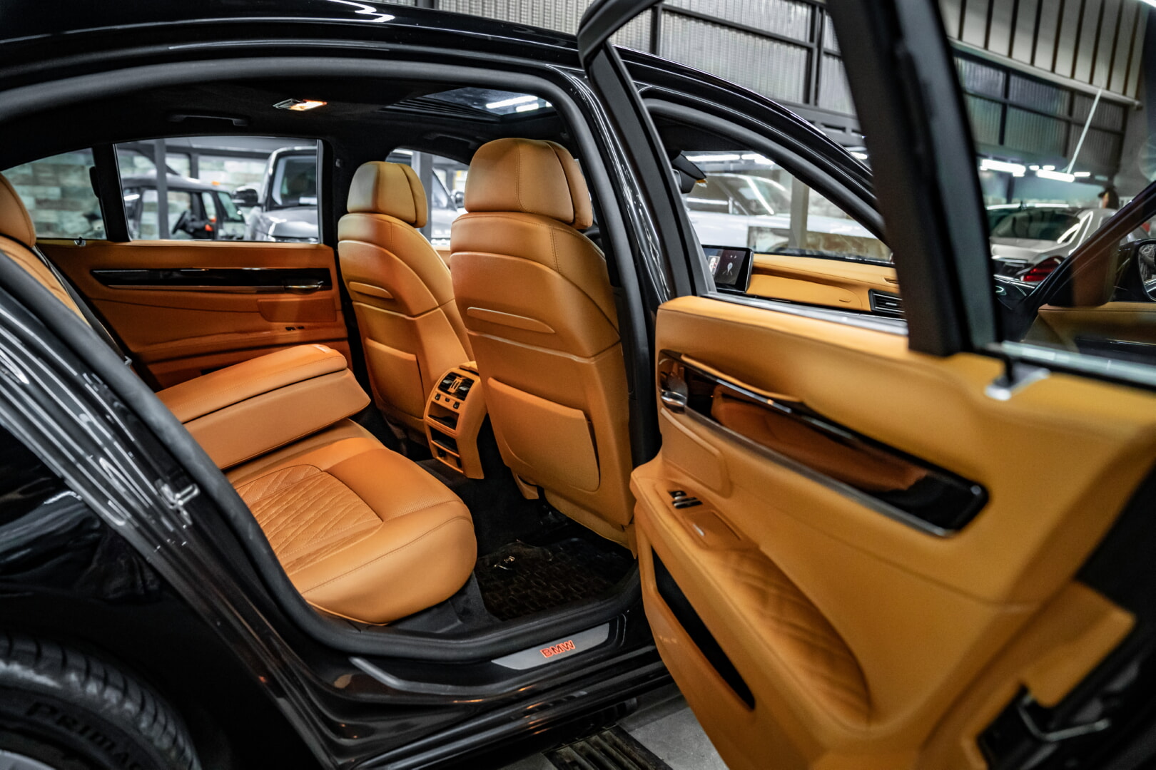 BMW F01 7 SERİSİ 2009-2015 AÇIK TABA DERİ DÖŞEME