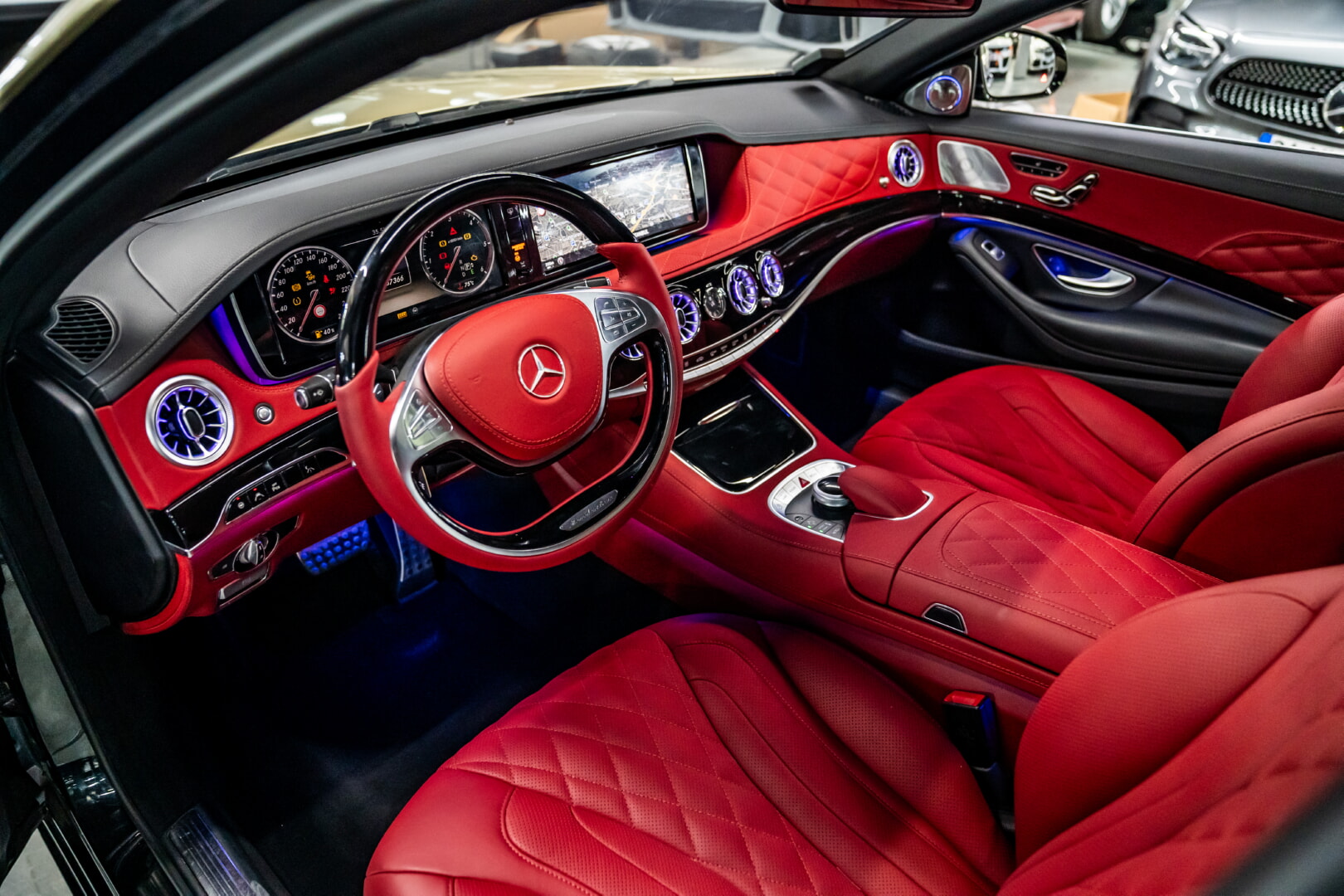 MERCEDES W222 S CLASS 2013-2019 KIRMIZI DERİ DÖŞEME