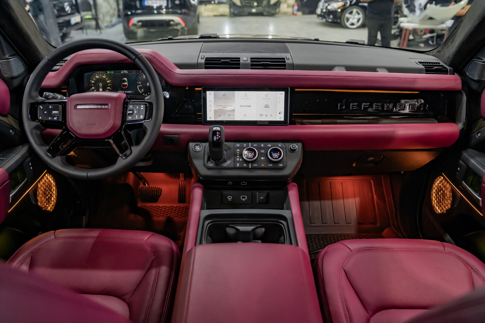 LAND ROVER DEFENDER 2022-2025 BORDO DERİ DÖŞEME