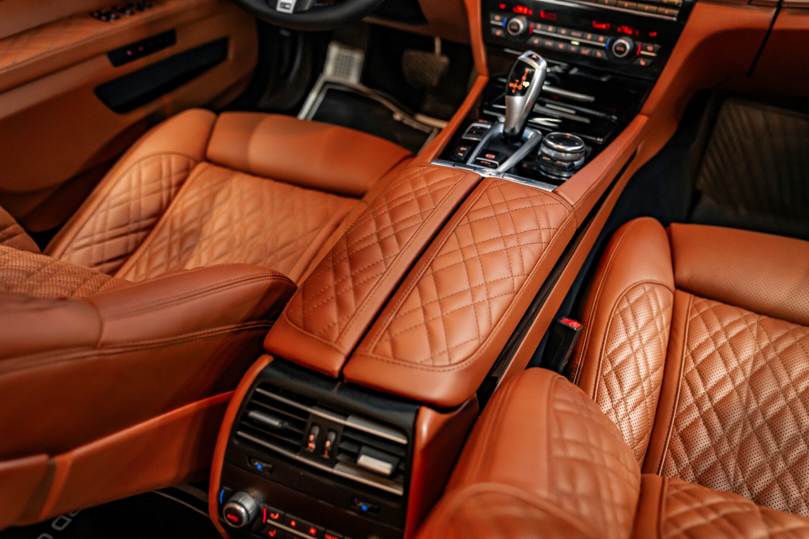 BMW F01 7 SERİSİ 2009-2015 TABA DERİ DÖŞEME