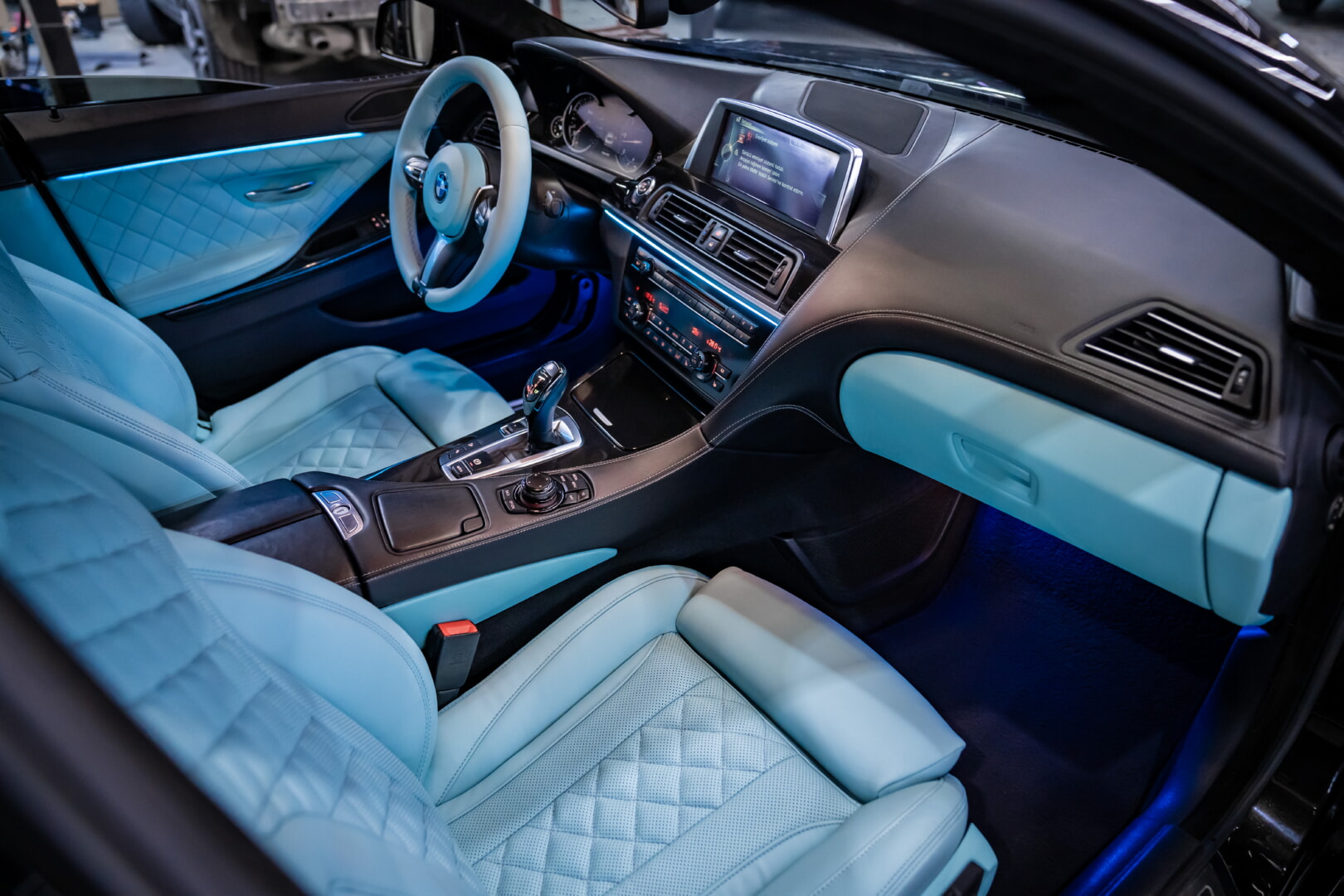 BMW F06 6 SERİSİ 2012-2016 MAVİ DERİ DÖŞEME