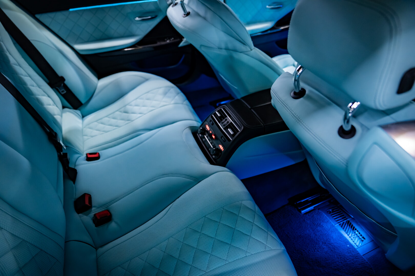 BMW F06 6 SERİSİ 2012-2016 MAVİ DERİ DÖŞEME