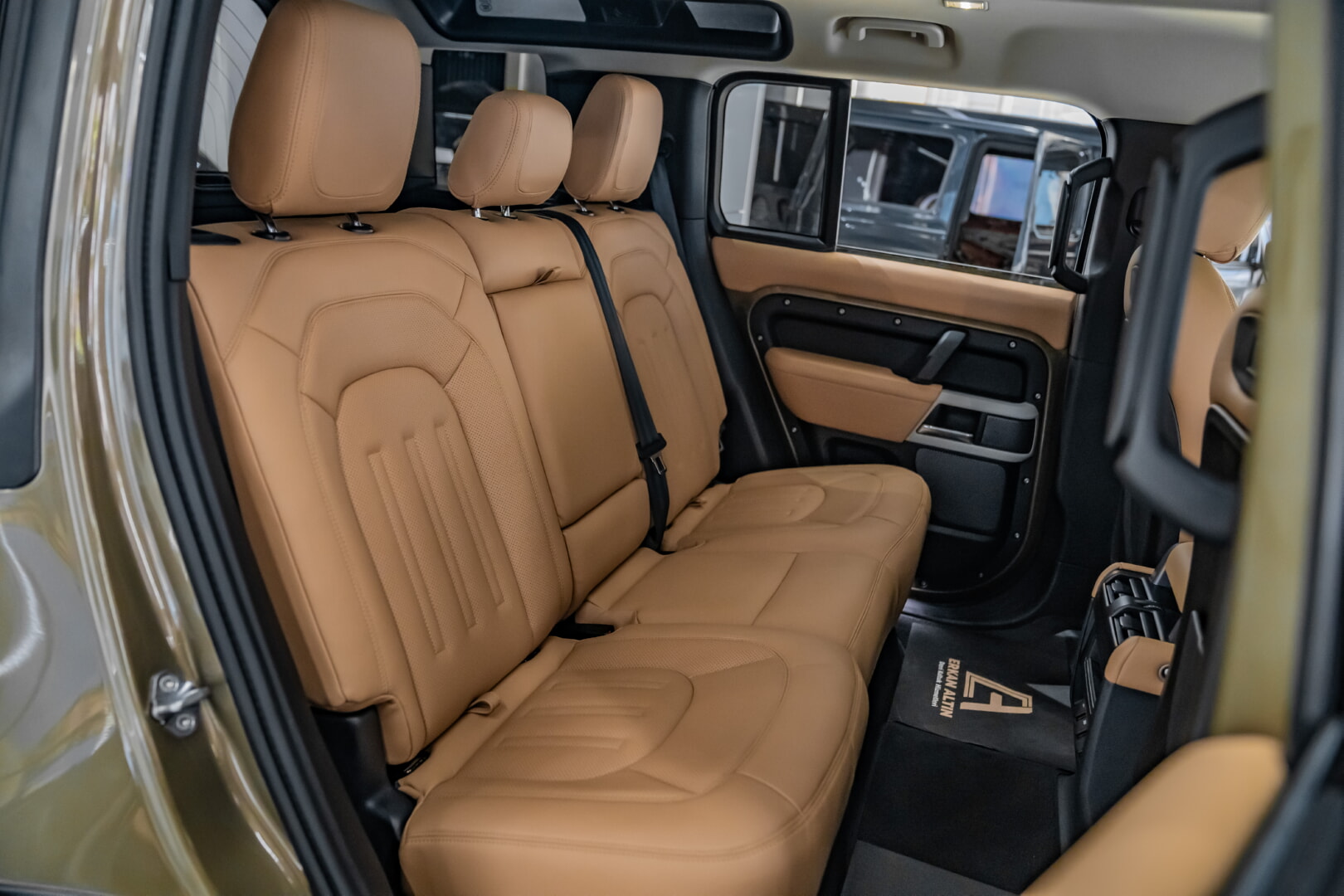 LAND ROVER DEFENDER 2022-2025 DEFENDER KARAMEL DERİ DÖŞEME
