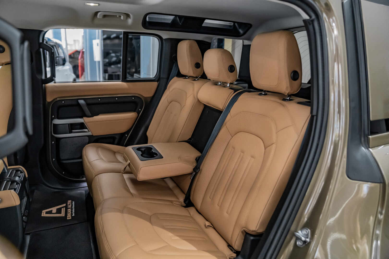 LAND ROVER DEFENDER 2022-2025 DEFENDER KARAMEL DERİ DÖŞEME