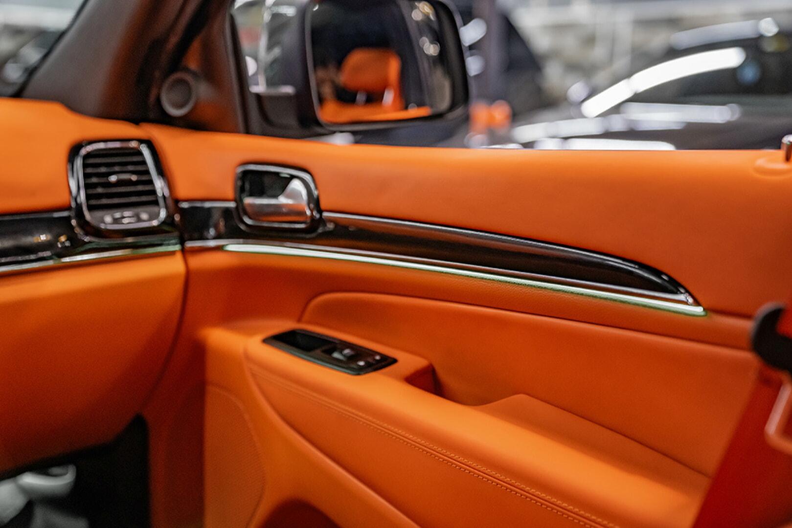 GRAND CHEROKEE 2012-2019 TURUNCU DERİ DÖŞEME