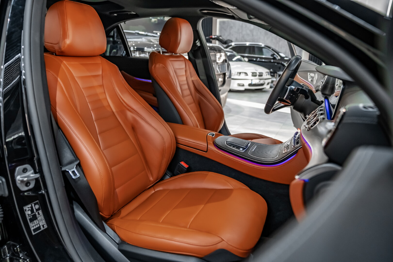 MERCEDES W213 E SERİSİ 2016-2023 TABA DERİ DÖŞEME