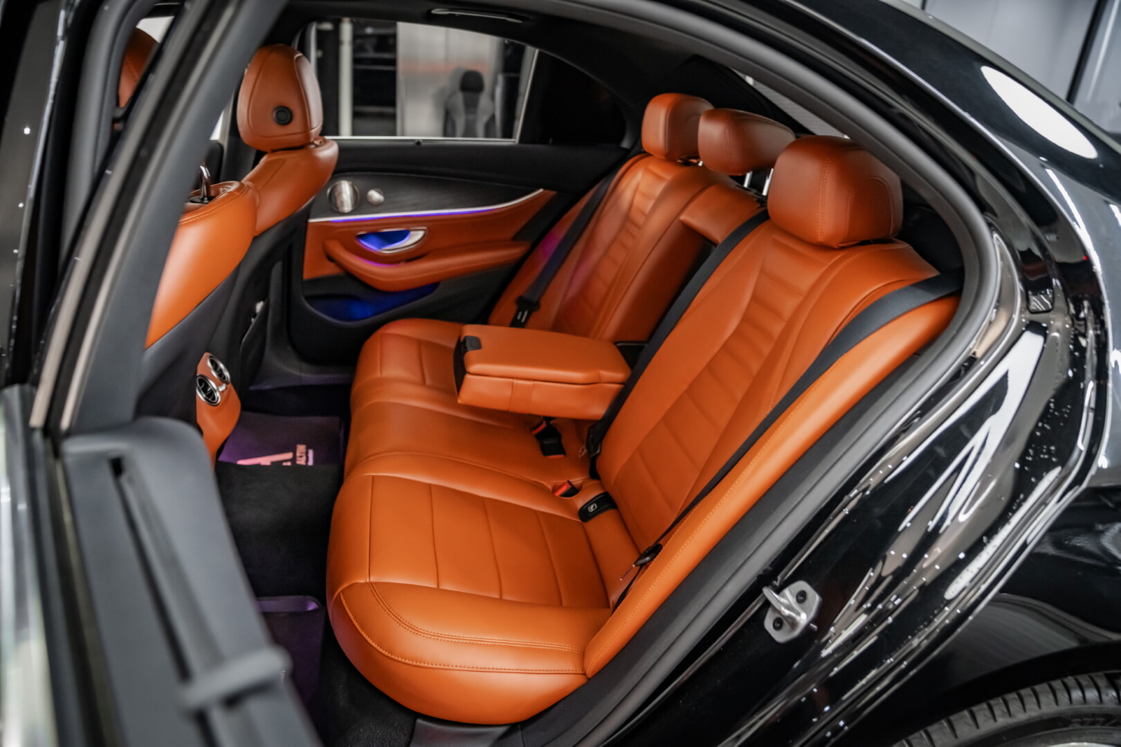 MERCEDES W213 E SERİSİ 2016-2023 TABA DERİ DÖŞEME