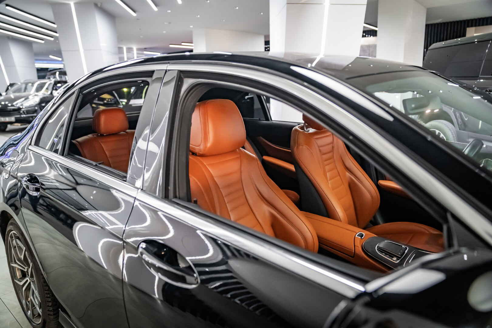 MERCEDES W213 E SERİSİ 2016-2023 TABA DERİ DÖŞEME