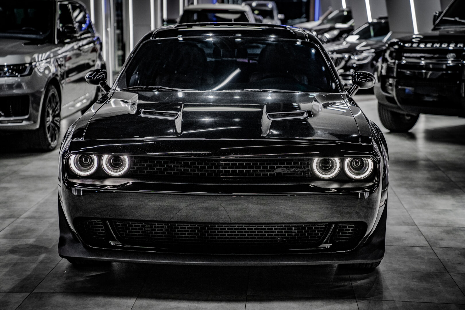DODGE CHALLENGER 2020-2024 BORDO SUNİ DERİ DÖŞEME