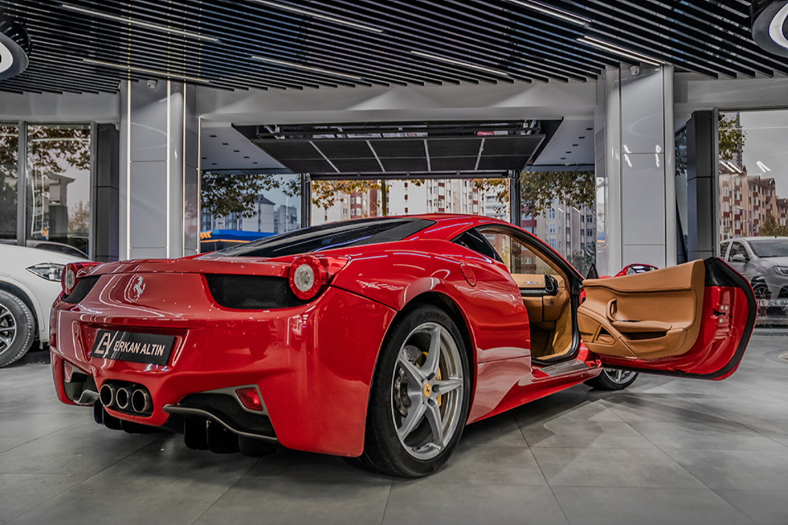 FERRARİ 458 İTALİA 2011-2013 TABA DERİ DÖŞEME