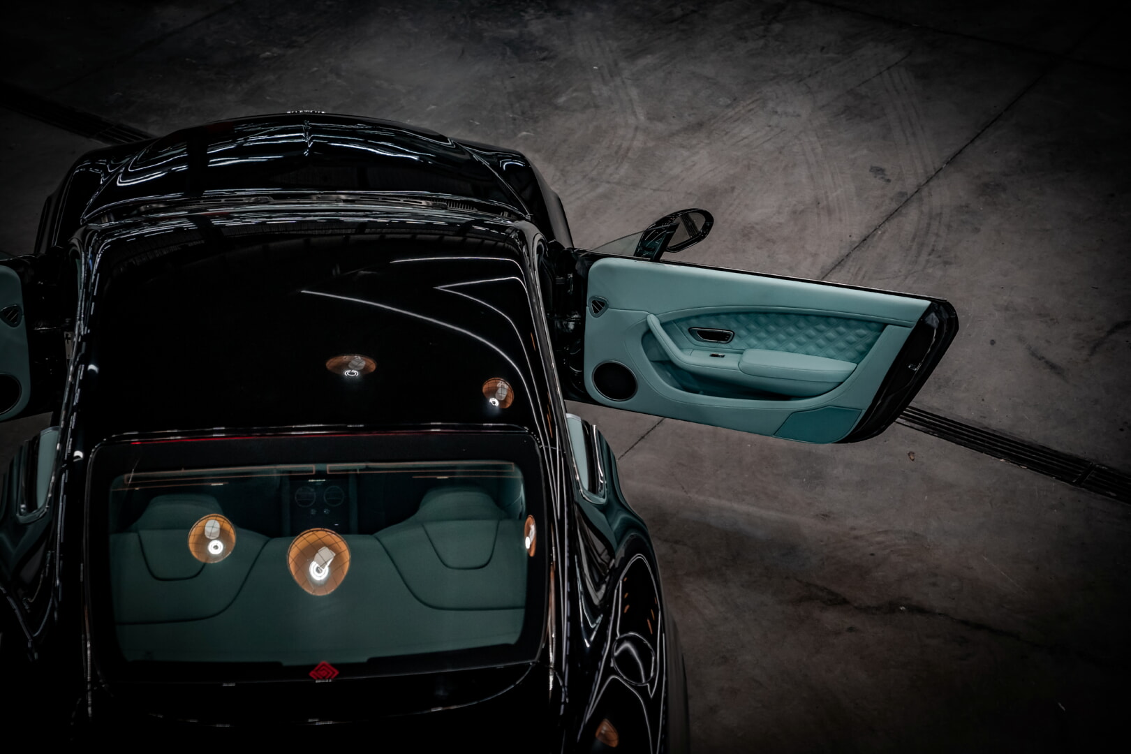 BENTLEY CONTİNENTAL 2014-2017 TİFFANY DERİ DÖŞEME