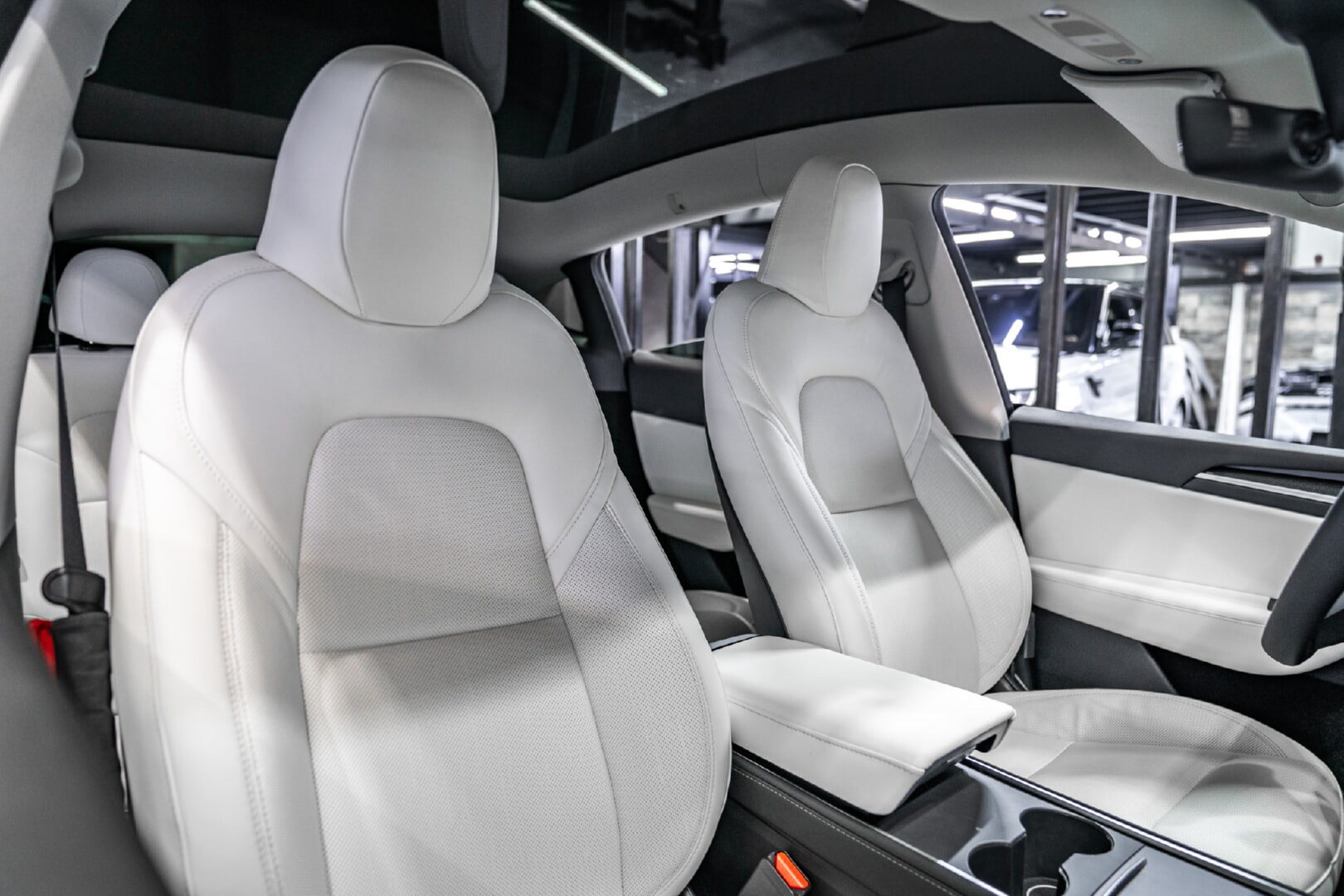 TESLA MODEL Y 2022-2024 BEYAZ DERİ DÖŞEME