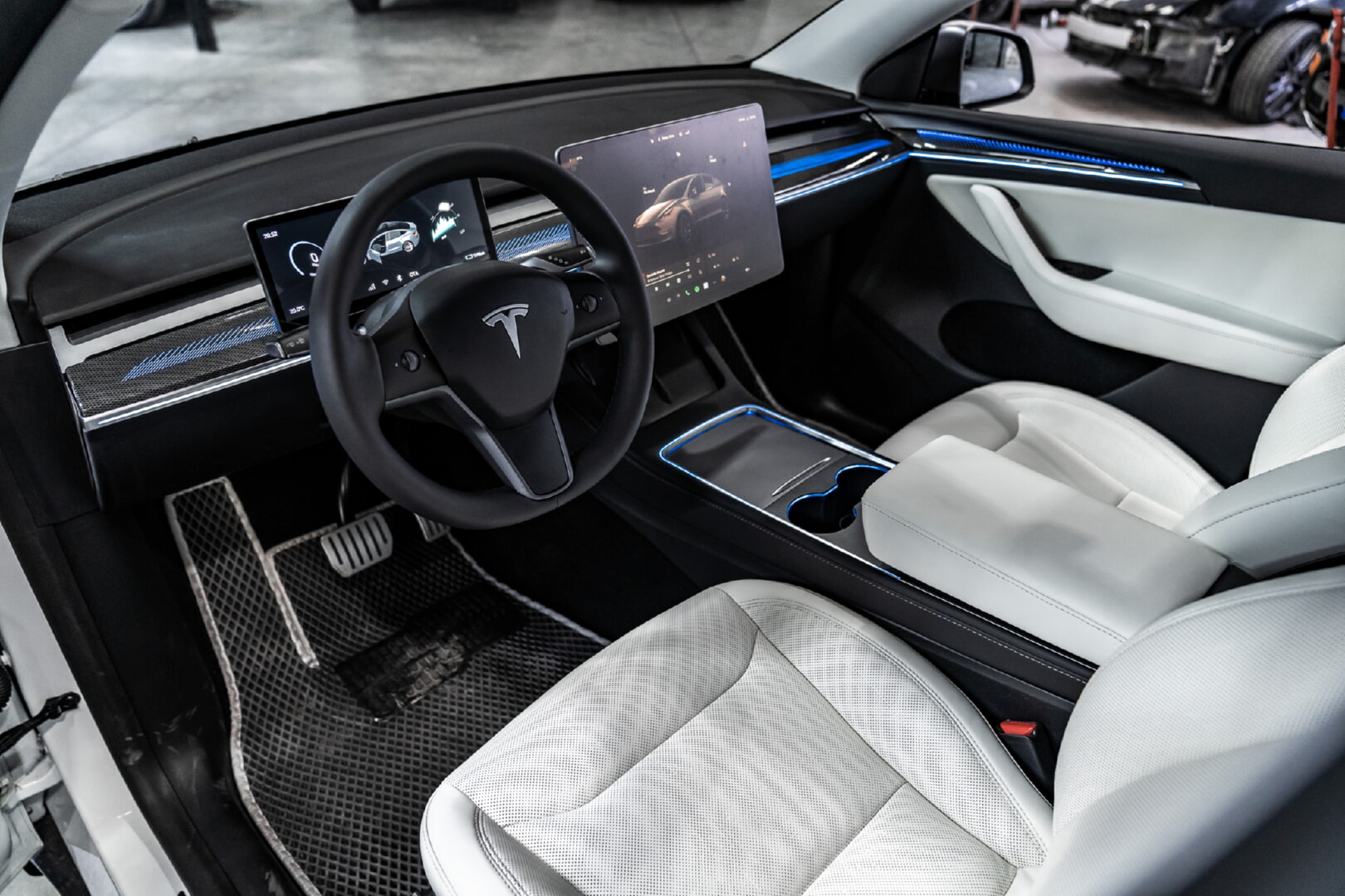 TESLA MODEL Y 2022-2024 BEYAZ DERİ DÖŞEME