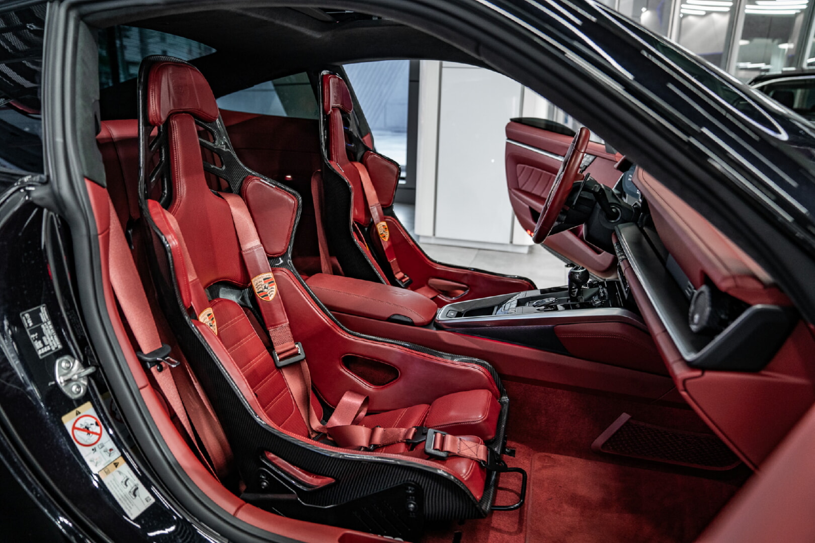 PORSCHE 911 CARRERA 2019-2024 KIRMIZI DERİ DÖŞEME