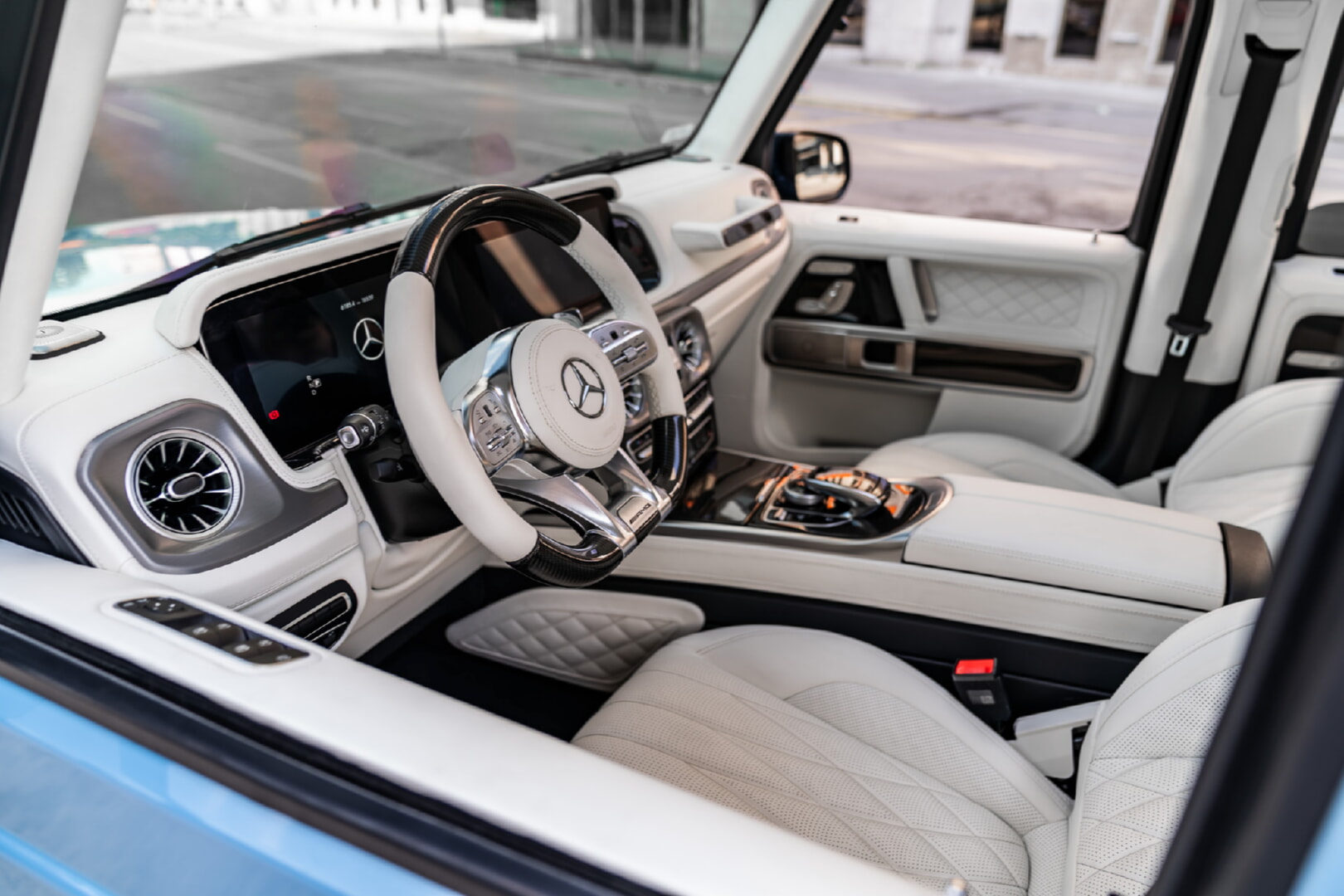 MERCEDES G SERİSİ 2019-2024 BEYAZ DERİ DÖŞEME