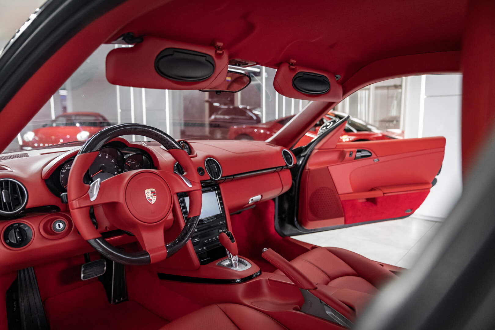 PORSCHE CAYMAN 2006-2012 KIRMIZI DERİ DÖŞEME