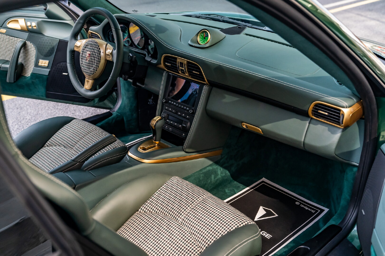 PORSCHE 911 2011-2015 CARRERA YEŞİL DERİ DÖŞEME