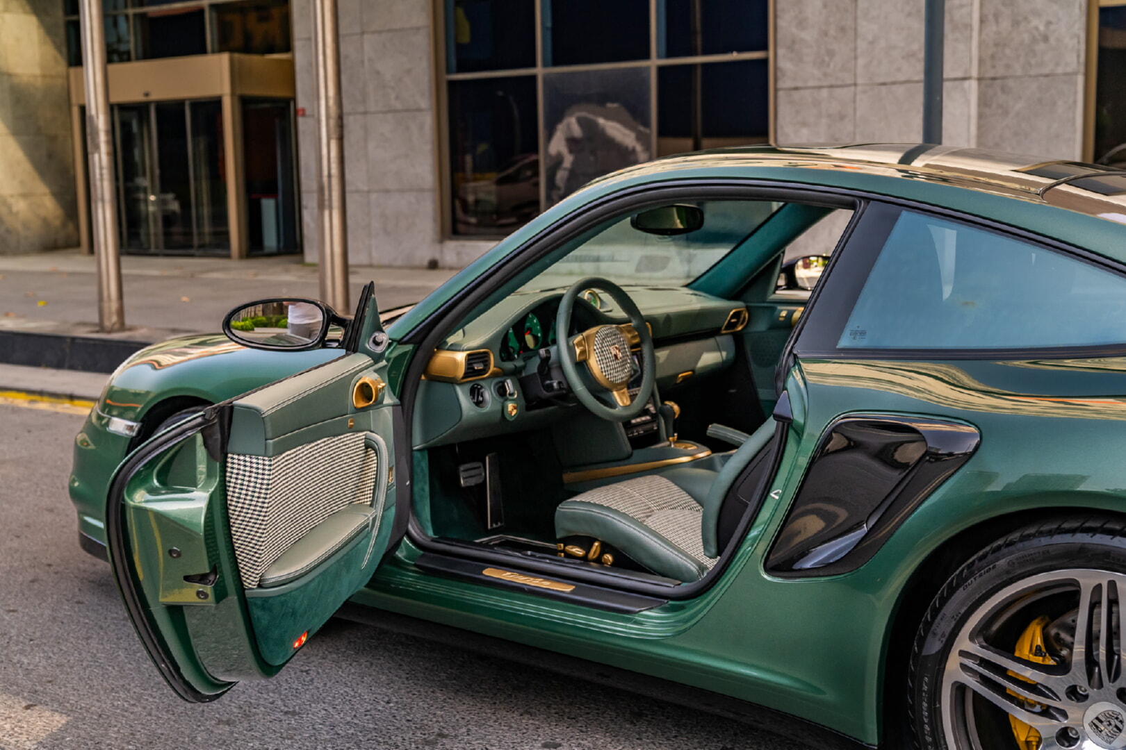 PORSCHE 911 2011-2015 CARRERA YEŞİL DERİ DÖŞEME