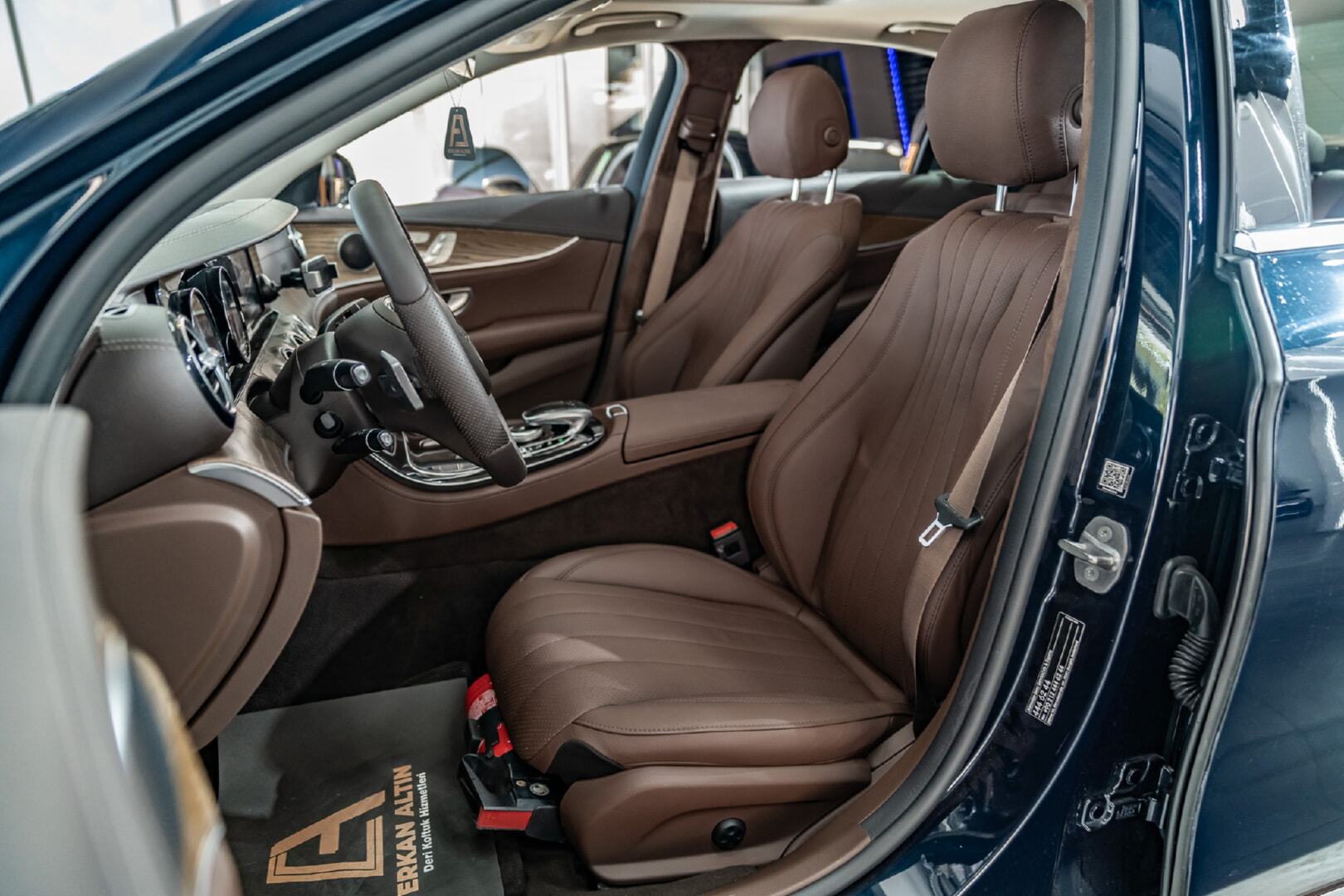 MERCEDES W213 E SERİSİ 2016-2023 KAHVERENGİ DERİ DÖŞEME