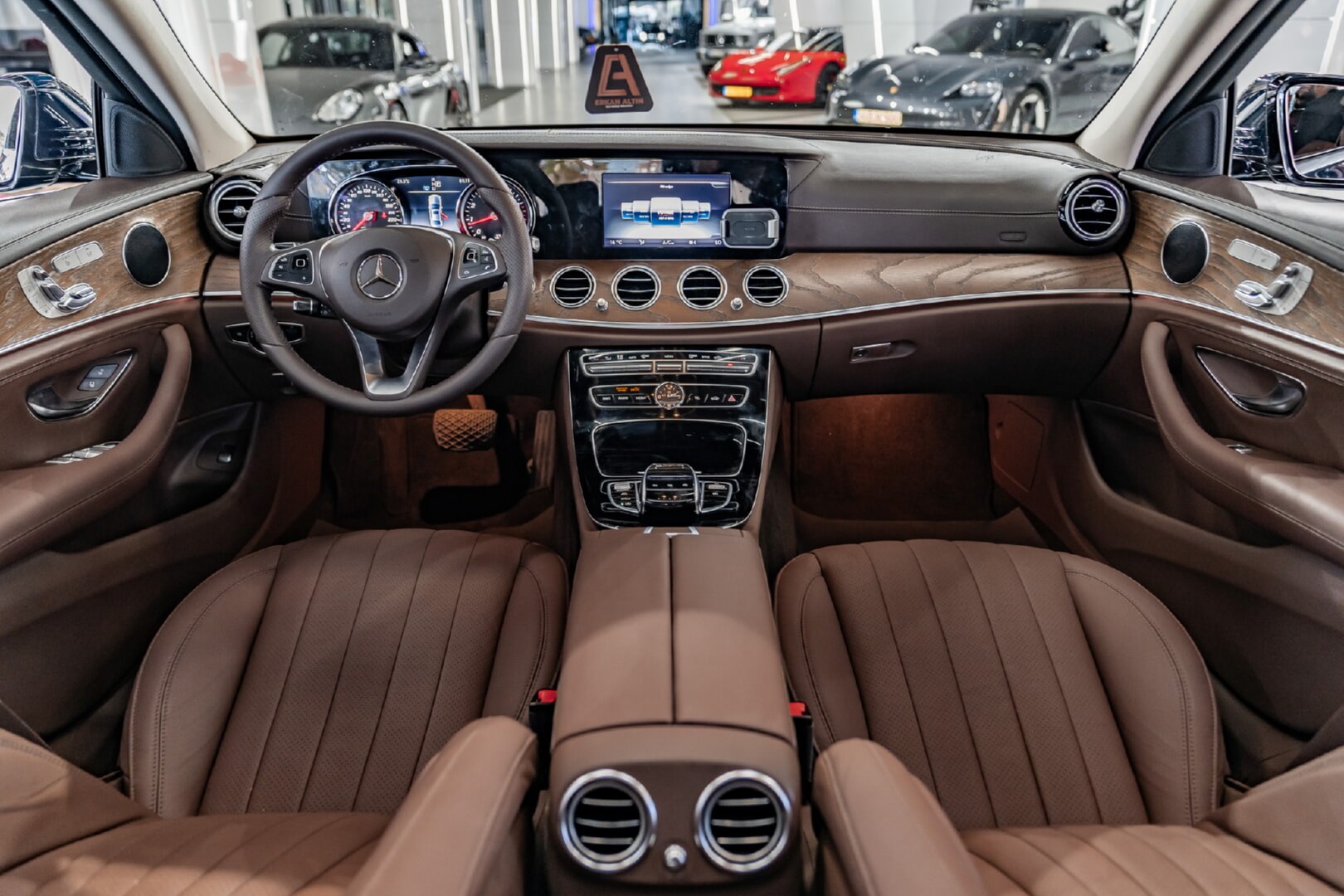 MERCEDES W213 E SERİSİ 2016-2023 KAHVERENGİ DERİ DÖŞEME