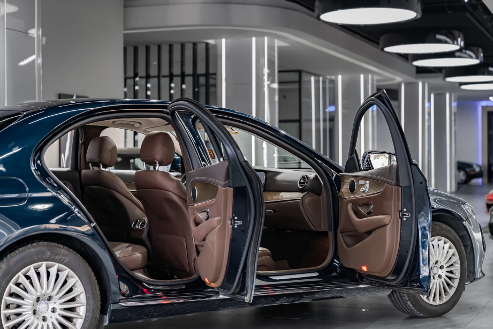 MERCEDES W213 E SERİSİ 2016-2023 KAHVERENGİ DERİ DÖŞEME