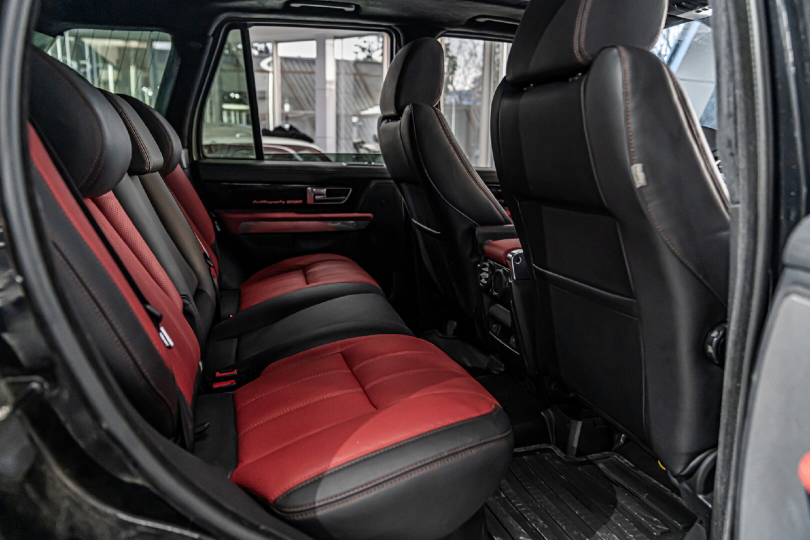 RANGE ROVER SPORT 2012 KIRMIZI-SİYAH