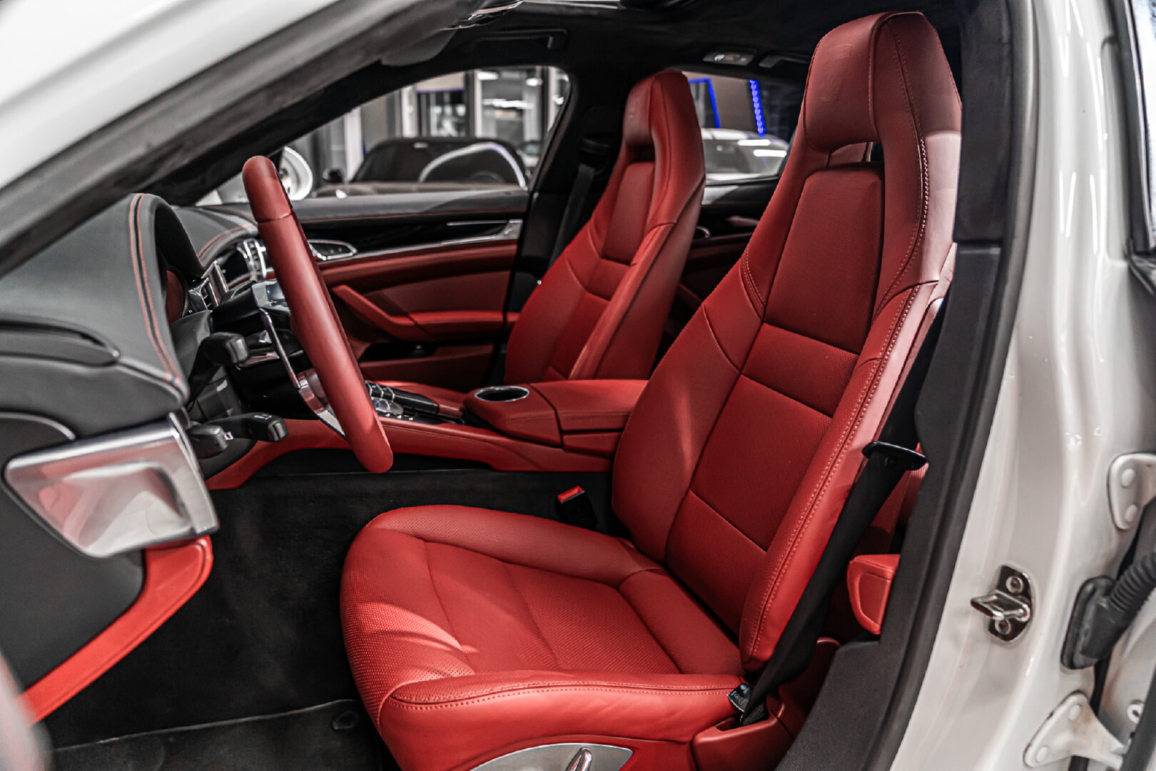 PORSCHE PANAMERA 2011-2015 KIRMIZI DERİ DÖŞEME