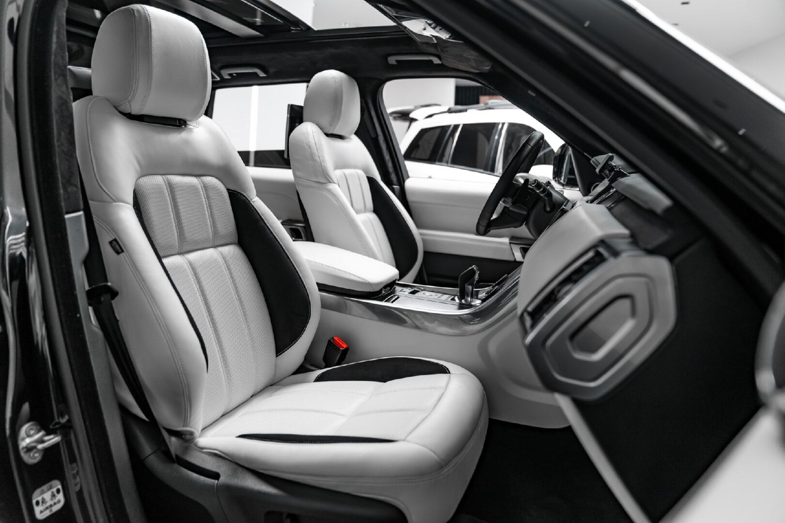 RANGE ROVER SPORT 2018-2021 BEYAZ DERİ DÖŞEME