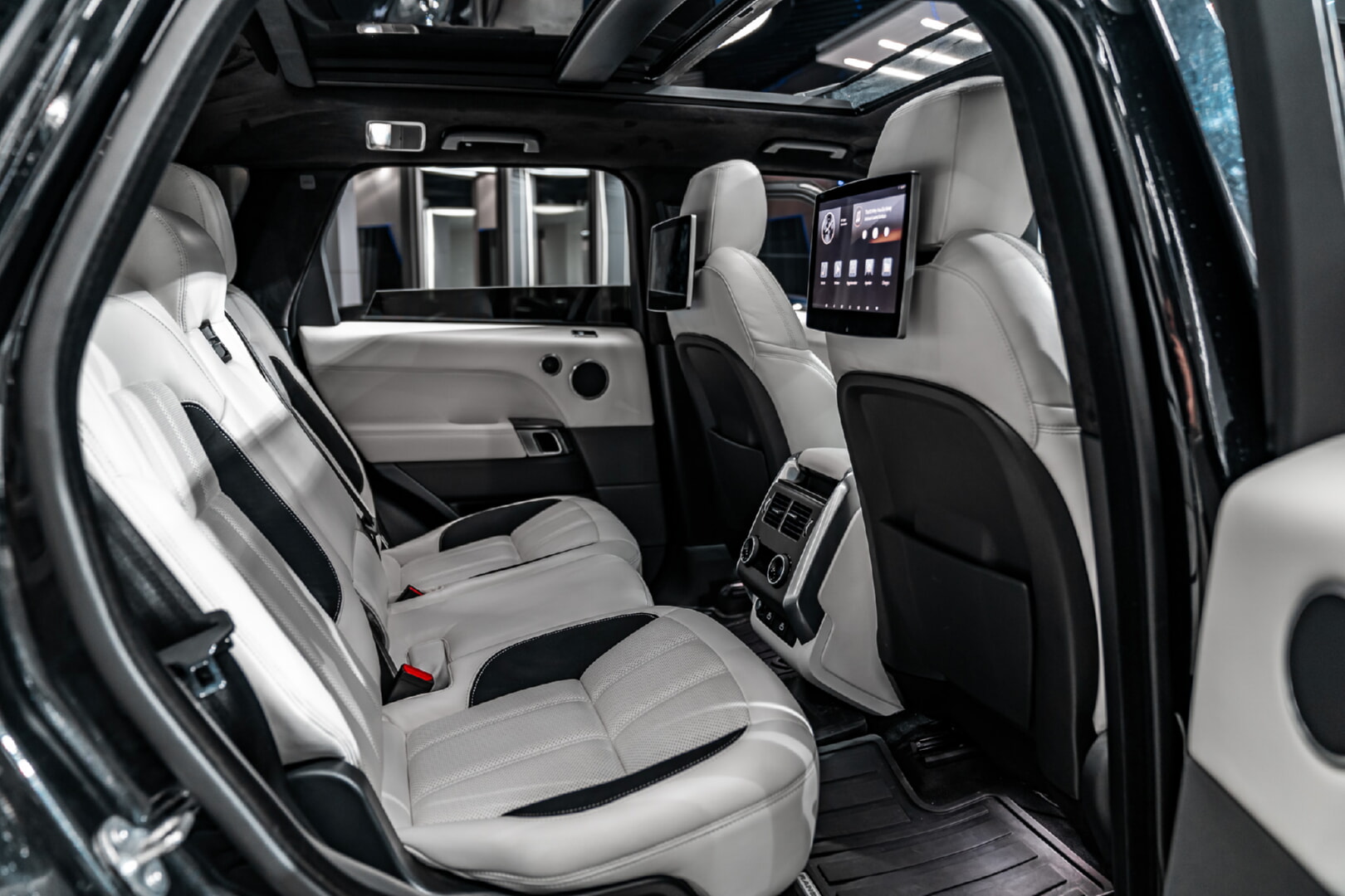 RANGE ROVER SPORT 2018-2021 BEYAZ DERİ DÖŞEME