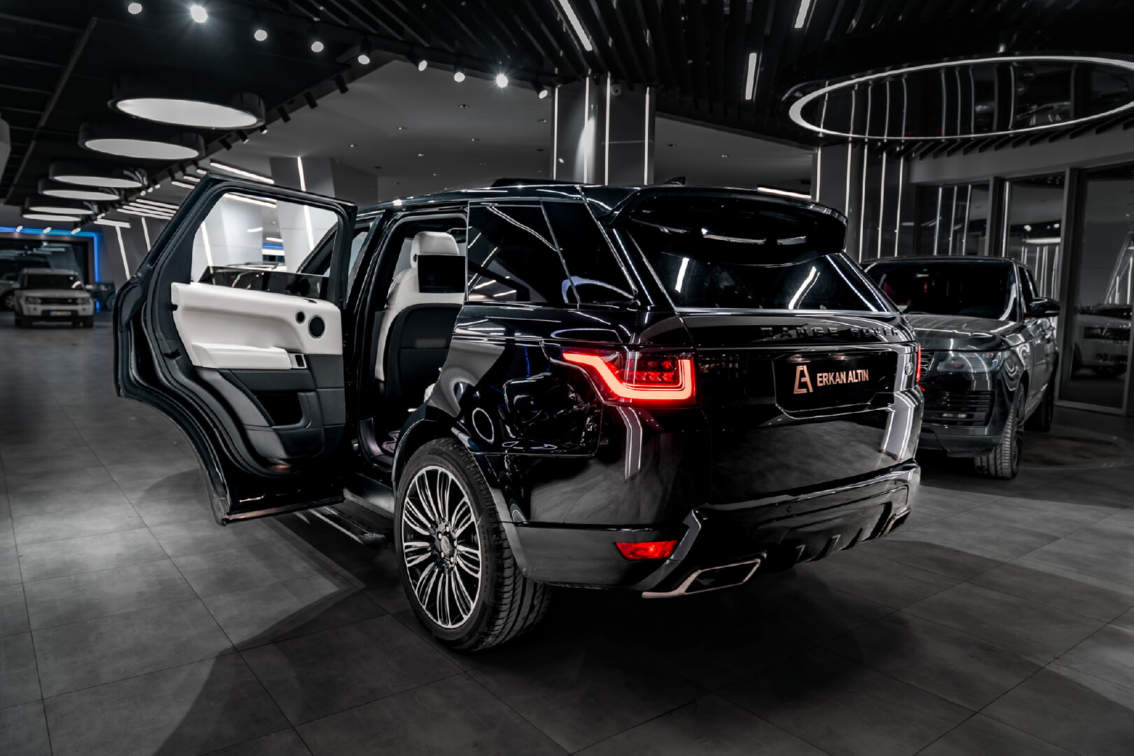 RANGE ROVER SPORT 2018-2021 BEYAZ DERİ DÖŞEME