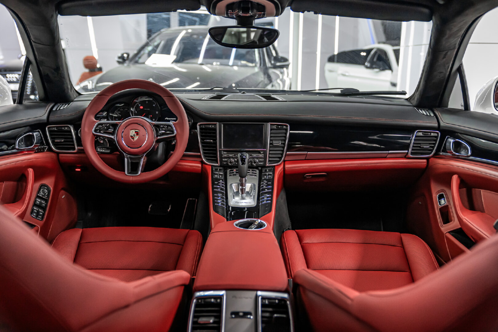 PORSCHE PANAMERA 2011-2015 KIRMIZI DERİ DÖŞEME