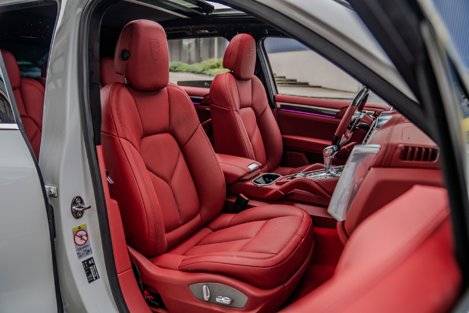 PORSCHE CAYENNE 2010-2017 KIRMIZI DERİ DÖŞEME